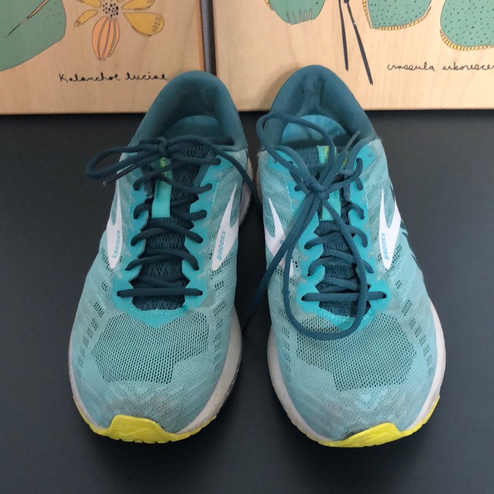 Brooks Launch 🚀 6